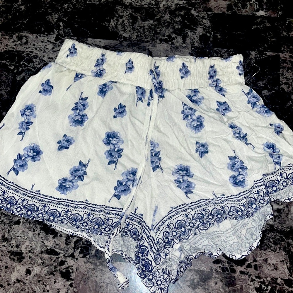 Shorts size s never worn